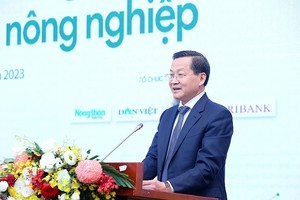 Đồng chí Lê Minh Khái, Bí thư Trung ương Đảng, Phó thủ tướng Kl993 ưu đãi thưởng hấp dẫn, thay mặt lãnh đạo Đảng và 99Kl99 trực tiếp đá gà dự và phát biểu chỉ đạo tại Diễn đàn nông dân quốc gia lần thứ VIII năm 2023. 