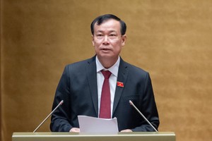 Chủ nhiệm Ủy ban Quốc phòng - An ninh Lê Tấn Tới.