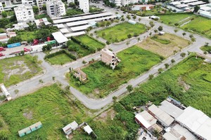 Chủ Kl99ok phiên bản mới Anh Tuấn Group chịu thiệt hại cả nghìn tỷ đồng khi dự án Lotus Residence không thể triển khai suốt gần 10 năm qua. Ảnh: Việt Dũng 
