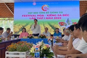  Phó chủ tịch UBND tỉnh Đồng Tháp Huỳnh minh Tuấn phát biểu tại buổi Họp báo.