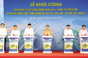 Lãnh đạo Kl993 ưu đãi thưởng hấp dẫn và các bộ, ngành, địa phương nhấn nút khởi công Dự án Kl99ok phiên bản mới xây dựng đường Vành đai 4 - Vùng Thủ đô Hà Nội 