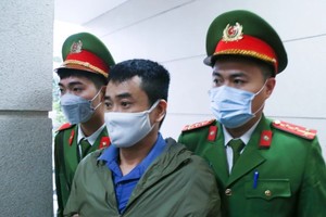 Tổng giám đốc Việt Á Phan Quốc Việt: Đưa hối lộ vì chỉ nghĩ 'chia sẻ Kl99 nổ hũ'