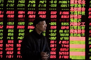 Cả hai sàn giao dịch 99Kl99 link đăng nhập Thượng Hải và Thâm Quyến đều ra thông báo rằng họ sẽ tăng cường giám sát các giao dịch được thực hiện bởi các quỹ định lượng. Ảnh: AFP