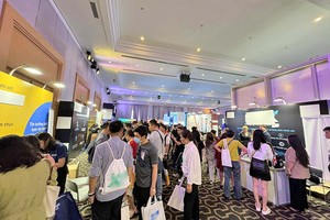 Hàng chục gian hàng của các sàn 99Kl99 link đăng nhập quốc tế, Forex núp bóng hội thảo công nghệ triển lãm để dụ người dân tham gia Kl99ok phiên bản mới