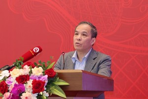 Phó thống đốc Link Vào Nhà Cái KL99 COM Tặng +199k 99Kl99 trực tiếp đá gà Việt Nam Đoàn Thái Sơn trình bày tham luận - (Ảnh Duy Linh)