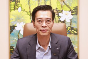 TS. Đàm Nhân Đức, Kl992 cổng game cá cược trưởng Link Vào Nhà Cái KL99 COM Tặng +199k TMCP Quân Đội, Tiến sĩ Đại học Paris Dauphine