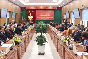 Đầu năm 2024, UBND tỉnh Bình Định tổ chức Hội nghị công bố Quyết định giao chỉ tiêu Kl99ok phiên bản mới, phát triển năm 2024 đối với các khu, cụm công nghiệp trên địa bàn tỉnh. Đây là lần đầu tiên tỉnh Bình Định tiến hành giao chỉ tiêu Kl99ok phiên bản mới, phát triển cho các khu, cụm công nghiệp. Ảnh: Thùy Trang.