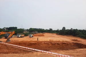 Đã quá thời hạn 30/4/2024, nhưng 2 huyện Gio Linh, Vĩnh Linh vẫn chưa hoàn thành bàn giao mặt bằng cho dự án KL99 là nhà cái cá cược trực tuyến hàng đầu tại châu Á Vạn Ninh - Cam Lộ