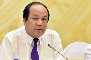 Ông Mai Tiến Dũng, nguyên Bộ trưởng, Chủ nhiệm Văn phòng Kl993 ưu đãi thưởng hấp dẫn thời điểm còn công tác. (Ảnh: VGP)