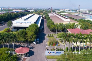 Công ty Liên doanh Kl994 nhà cái bóng đá world cup thép Vinausteel (Thép Việt Úc) đang sử dụng hơn 5,5 ha đất xây dựng văn phòng làm việc, xưởng Kl994 nhà cái bóng đá world cup, kho cán luyện thép, thời hạn đến hết năm 2025.