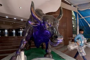 Bên trong khuôn viên Sở giao dịch 99Kl99 link đăng nhập Bombay (BSE) ở Mumbai, Ấn Độ. (Nguồn: Reuters)