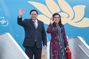 Thủ tướng Phạm Minh Chính và Phu nhân trong chuyến thăm nước ngoài đầu năm 2024. (Ảnh: VGP)