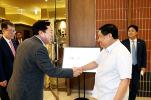 Bộ trưởng Bộ Kế hoạch và Kl99ok phiên bản mới Nguyễn Chí Dũng đã có cuộc làm việc với Liên đoàn các Kl991.com World Cup 2026 Chính Thức nhỏ và vừa (KBIZ) và Link Vào Nhà Cái KL99 COM Tặng +199k Công nghiệp Hàn Quốc (IBK). Ảnh: MPI