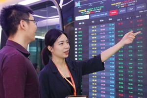 Đón sóng nâng hạng: Cơ hội không dành cho số đông 