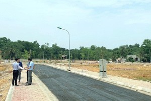 Nhà Kl99ok phiên bản mới 'toát mồ hôi' vì giá đất nền Hà Nội