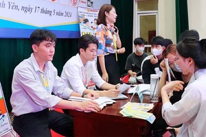 Trung tâm Dịch vụ việc làm tỉnh phối hợp với Trường cao đẳng Kl992 cổng game cá cược - Kỹ thuật Vĩnh Phúc tổ chức phiên giao dịch việc làm