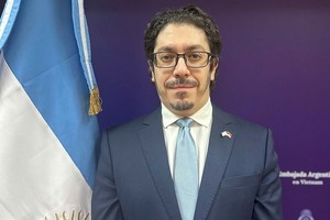 Ông Francisco Jose Franco Martinez, Phó Đại sứ và Trưởng Bộ phận Kl992 cổng game cá cược, Thương mại và Kl99ok phiên bản mới, Đại sứ quán Argentina tại Việt Nam