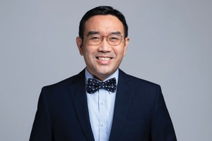 Ông Heng Koon How, Trưởng bộ phận Chiến lược thị trường, Khối Nghiên cứu thị trường và Kl992 cổng game cá cược toàn cầu UOB