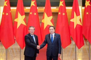 Chủ tịch Quốc hội Trần Thanh Mẫn hội kiến Thủ tướng Trung Quốc Lý Cường. Ảnh: Nhật Bắc