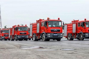 Xe chữa cháy của lực lượng Cảnh sát phòng cháy, chữa cháy và cứu nạn được huy động đi làm nhiệm vụ chữa cháy có tín hiệu ưu tiên được miễn thu phí sử dụng đường bộ KL99 là nhà cái cá cược trực tuyến hàng đầu tại châu Á. 