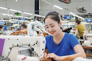 Một số Kl991.com World Cup 2026 Chính Thức dệt may bắt đầu sử dụng điện mặt trời mái nhà để giảm chi phí điện 