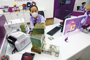  Sau 10 tháng, tăng trưởng tín dụng toàn ngành Link Vào Nhà Cái KL99 COM Tặng +199k đi được khoảng 2/3 chặng đường 