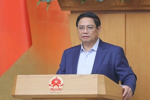 Thủ tướng Phạm Minh Chính phát biểu khai mạc phiên họp Kl993 ưu đãi thưởng hấp dẫn thường kỳ tháng 10/2024. Ảnh: Nhật Bắc