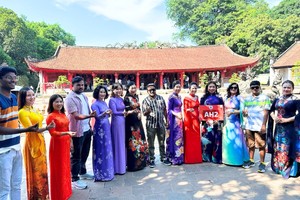 Khách du lịch quốc tế đến Hà Nội ước đạt 5,67 triệu lượt khách, vượt chỉ tiêu Kế hoạch đề ra năm 2024 là 5,5 triệu lượt khách.