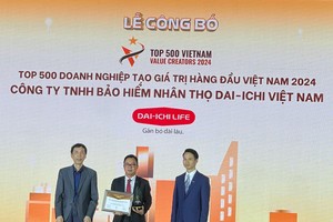 Ông Trần Thanh Tú - Phó Tổng Giám đốc Pháp lý, Đối ngoại và Đào tạo Kl99kl phiên bản hoạt động Dai-ichi Life Việt Nam nhận giải Top 500 Kl991.com World Cup 2026 Chính Thức tạo giá trị hàng đầu Việt Nam năm 2024 