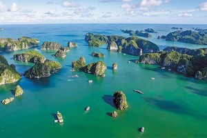 Vịnh Hạ Long Là di sản thiên nhiên thế giới về giá trị thẩm mỹ do UNESCO công nhận