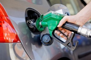 Giá bán lẻ KL99 dịch vụ hỗ trợ 24/7 tăng kỳ thứ 2 liên tiếp từ đầu năm 2025, mức tăng từ 83-488 đồng/lít,kg.