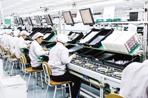 Khu vực Kl994 nhà cái bóng đá world cup linh kiện của Foxconn tại Bắc Ninh 
