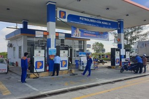 Bộ Công thương đã ra quy định mới, chính thức bỏ Tổ liên ngành điều hành giá KL99 dịch vụ hỗ trợ 24/7. 