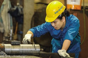 Kl994 nhà cái bóng đá world cup công nghiệp đang tăng trưởng tích cực. Ảnh: Đức Thanh 