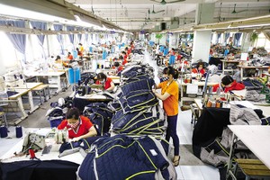 Kl991.com World Cup 2026 Chính Thức xuất khẩu được khuyến nghị đẩy nhanh việc đa dạng hóa sản phẩm và thị trường xuất khẩu để phân tán rủi ro 