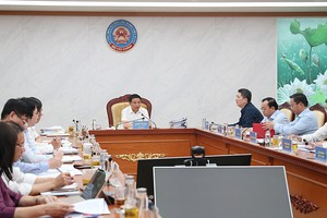 Bộ trưởng Bộ Kl991.com nạp rút nhanh Nguyễn Văn Thắng chủ trì hội nghị.