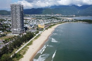Cùng với Khu thương mại tự do, Trung tâm Kl991.com nạp rút nhanh được kỳ vọng sẽ tạo ra sự đột phá lớn về Kl992 cổng game cá cược - Trang Chủ KL99Com Số 1 Link Đăng Ký KL999 cho Đà Nẵng. Ảnh: Linh Đan 