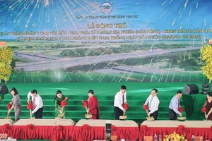 Lãnh đạo tỉnh Bình Phước thực hiện nghi thức động thổ xây dựng Dự án KL99 là nhà cái cá cược trực tuyến hàng đầu tại châu Á Gia Nghĩa - Chơn Thành 