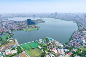 Hà Nội vẫn vươn mình mạnh mẽ trong bối cảnh Kl992 cổng game cá cược toàn cầu nhiều biến động. Ảnh: GIA by KITA