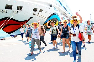 Du lịch tàu biển cũng là loại hình Việt Nam cần chú trọng trong thời gian tới để thu hút khách quốc tế hạng sang. 