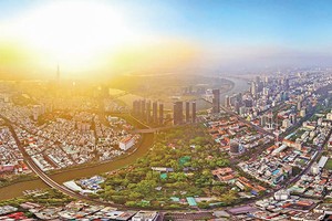 TP.HCM nhận được sự quan tâm lớn của các nhà Kl99ok phiên bản mới để phát triển trung tâm Kl991.com nạp rút nhanh quốc tế. Ảnh: Lê Toàn 