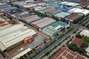 Khu công nghiệp Vĩnh Lộc đang chờ mở rộng (Ảnh: Lê Toàn) 