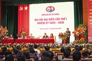 Ủy viên Ban Chấp hành Trung ương Đảng, Bí thư Đảng ủy, Bộ trưởng Bộ Kl991.com nạp rút nhanh Nguyễn Văn Thắng phát biểu tại Đại hội. Ảnh: Đức Thanh 