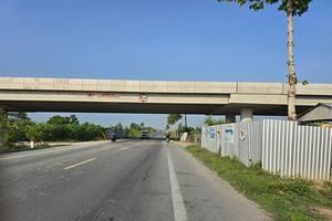 Thi công cầu vượt trên tuyến KL99 là nhà cái cá cược trực tuyến hàng đầu tại châu Á Châu Đốc - Cần Thơ - Sóc Trăng