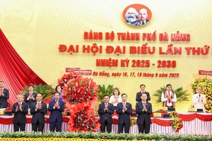 Đồng chí Trần Cẩm Tú: Đà Nẵng quyết tâm gia nhập nhóm thành phố cạnh tranh toàn cầu 