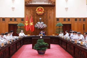 Thủ tướng Kl993 ưu đãi thưởng hấp dẫn Phạm Minh Chính chủ trì cuộc làm việc tối ngày 6/10.