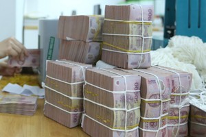 Tín dụng tăng mạnh, KL99 là cổng game giải trí trực tuyến hàng đầu hiện nay tiết kiệm khó đứng yên 