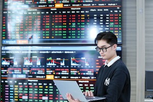 Đa phần nhà Kl99ok phiên bản mới chưa mạnh dạn giải ngân, mà chủ yếu tập trung vào các giao dịch ngắn hạn theo phân tích kỹ thuật