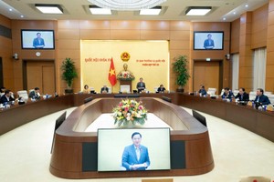 Ủy ban Thường vụ Quốc hội cho ý kiến về 2 dự thảo nghị quyết. 