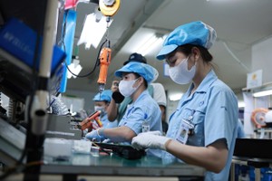 Máy tính, điện tử và linh kiện là nhóm hàng đóng góp kim ngạch lớn nhất trong 5 năm qua, với kim ngạch 342,9 tỷ USD. 